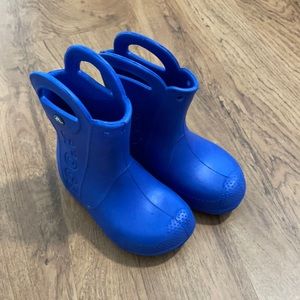 Kids toddler Crocs rain boots size 9